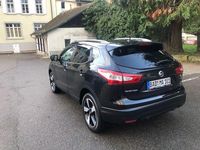 Gebraucht Nissan Qashqai 131 PS (96 kW) 2016 Schwarz SUV