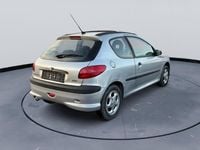 Gebraucht Peugeot 206 Tendance 75 PS (55 kW) 2003 Kleinwagen