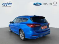 Gebraucht Ford Focus ST-Line 155 PS (114 kW) 2023 Desert island blue Kombi