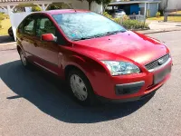 Gebraucht Ford Focus 80 PS (58 kW) 2006 Rot Limousine