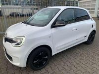 Gebraucht Renault Twingo Urban Night 65 PS (47 kW) 2023 Crystal weiss Kleinwagen