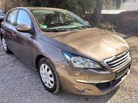 Gebraucht Peugeot 308 Active 131 PS (96 kW) 2015 Pearl Kombi