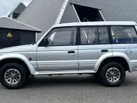 Gebraucht Mitsubishi Pajero 150 PS (110 kW) 1992 Silber SUV