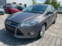 Gebraucht Ford Focus Titanium 125 PS (91 kW) 2012 Braun Limousine