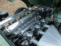 Second-hand Jaguar E-Type 265 CP (194 kW) 1967 Verde Coupe