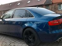 Gebraucht Audi A4 170 PS (125 kW) 2014 Blau Limousine