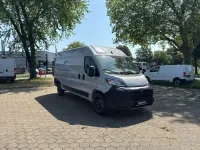 Neu Peugeot Boxer 179 PS (131 kW) 2026 Grau Van