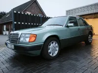 Brugt Mercedes E230 132 HK (97 kW) 1991 Grøn Sedan