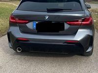 Gebraucht BMW 118 Performance 140 PS (102 kW) 2019 Grau Kleinwagen