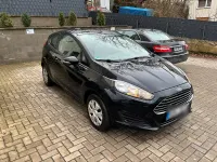 Gebraucht Ford Fiesta 60 PS (44 kW) 2014 Schwarz Kleinwagen