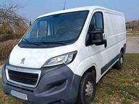Gebraucht Peugeot Boxer 131 PS (96 kW) 2017 Weiß Van