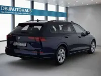 Gebraucht VW Golf VIII Life 150 PS (110 kW) 2024 Blau Kombi