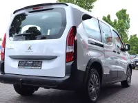 Gebraucht Peugeot Rifter Active 110 PS (80 kW) 2023 Weiß Van / Kleinbus
