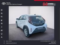 Gebraucht Toyota Aygo X X-play 72 PS (52 kW) 2022 Weiß SUV