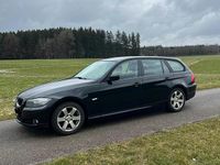 Gebraucht BMW 320 184 PS (135 kW) 2011 Schwarz Kombi