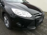 Gebraucht Ford Focus SYNC Edition 101 PS (74 kW) 2014 Schwarz metallic Kombi