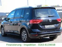Gebraucht VW Touran Sound 150 PS (110 kW) 2018 Schwarz Van / Kleinbus