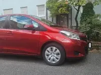 Gebraucht Toyota Yaris 69 PS (50 kW) 2012 Rot Kleinwagen
