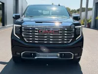 Neu GMC Sierra 426 PS (313 kW) 2026 Schwarz Pickup