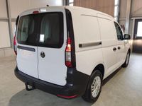 Gebraucht VW Caddy 102 PS (75 kW) 2022 Candyweiß Van / Kleinbus