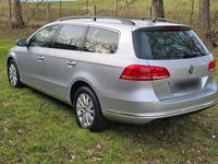Gebraucht VW Passat 140 PS (102 kW) 2013 Grau Kombi