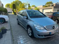 Używany Mercedes B150 95 KM (69 kW) 2008 Niebieski Minivan