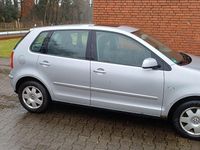 Gebraucht VW Polo 75 PS (55 kW) 2002 Silber Kleinwagen