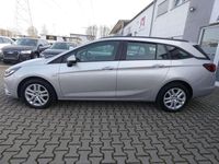 Gebraucht Opel Astra Edition 136 PS (100 kW) 2018 Silber Kombi
