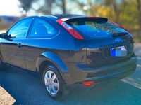 Second-hand Ford Focus 80 CP (58 kW) 2006 Albastru Berlinǎ