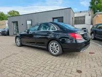 Gebraucht Mercedes C180 122 PS (89 kW) 2019 Schwarz Limousine