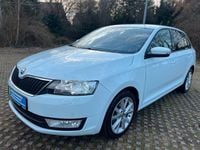 Gebraucht Skoda Rapid Joy 125 PS (91 kW) 2016 Weiß Kleinwagen