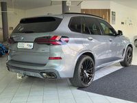 Gebraucht BMW X5 M Sport 381 PS (280 kW) 2023 Grau SUV