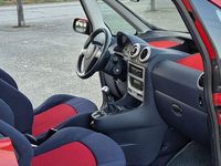 Gebraucht Peugeot 1007 Filou 109 PS (80 kW) 2006 Rot Van / Kleinbus