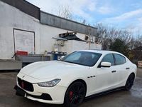 Gebraucht Maserati Ghibli 330 PS (242 kW) 2015 Weiß Limousine