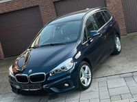 Gebraucht BMW 218 150 PS (110 kW) 2017 Blau Van / Kleinbus