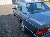Gebraucht Mercedes 190 122 PS (89 kW) 1991 Grau Limousine