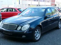 Gebraucht Mercedes E200 Elegance 163 PS (119 kW) 2004 Blau Limousine
