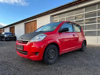 Gebraucht Daihatsu Sirion 70 PS (51 kW) 2008 Rot Kleinwagen