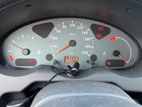 Usata Nissan Micra 60 CV (44 kW) 2002 Argento Utilitaria