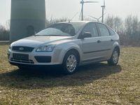 Gebraucht Ford Focus 80 PS (58 kW) 2005 Silber Limousine