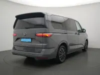 Gebraucht VW Multivan Life 150 PS (110 kW) 2024 Pure grey Van / Kleinbus