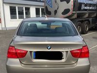 gebraucht BMW 320 i E90 ( 2009 EZ )