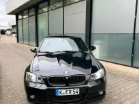 Używany BMW 320 177 KM (130 kW) 2009 Czarny Sedan/Limuzyna