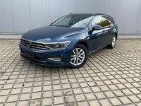 Gebraucht VW Passat IQ Drive 150 PS (110 kW) 2022 Aquamarinblau metallic (metallic) Kombi