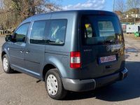 Usata VW Caddy Life 75 CV (55 kW) 2005 Grigio Monovolume