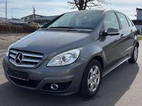 Gebraucht Mercedes B160 95 PS (69 kW) 2010 Mountaingrau  met. Kleinwagen