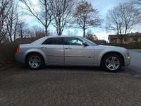 Usado Chrysler 300C 249 CV (183 kW) 2008 Plateado Berlina