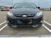 Second-hand Ford Focus 100 CP (73 kW) 2014 Negru Hatchback