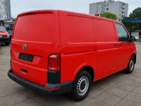 Gebraucht VW Transporter 102 PS (75 kW) 2017 Rot Van
