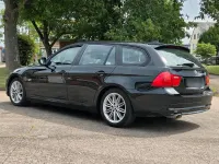 Gebraucht BMW 320 184 PS (135 kW) 2010 Schwarz Kombi
